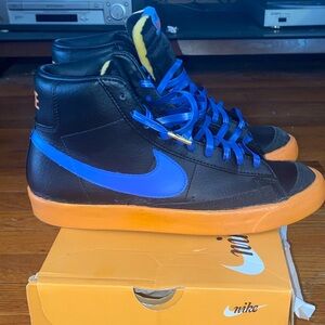 Customized Nike Blazers Sneakers (Mid 77)